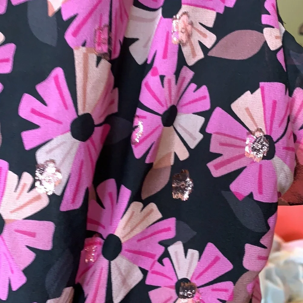 Kate spade shimmery‎ silk floral top. NWOT. Retail 198